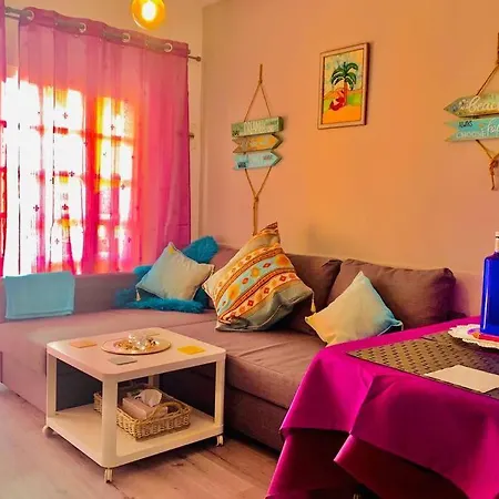 New Caleta,relax, Pool, Terrace, Wifi Appartement *