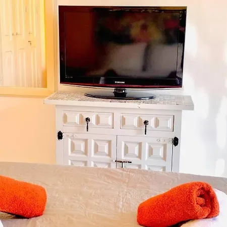 New Caleta,relax, Pool, Terrace, Wifi Appartement