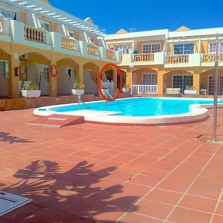 Apartment New Caleta,relax, Pool, Terrace, Wifi